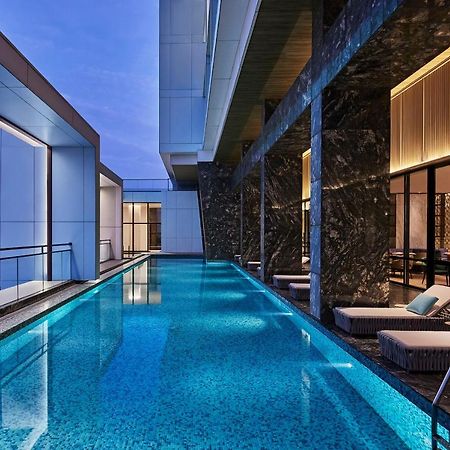 Отель Taj Wellington Mews Ченнаи Экстерьер фото