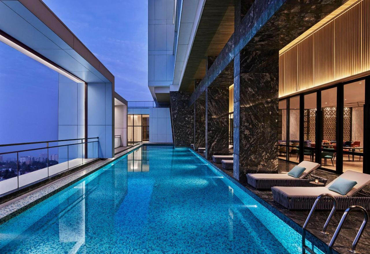 Отель Taj Wellington Mews Ченнаи Экстерьер фото